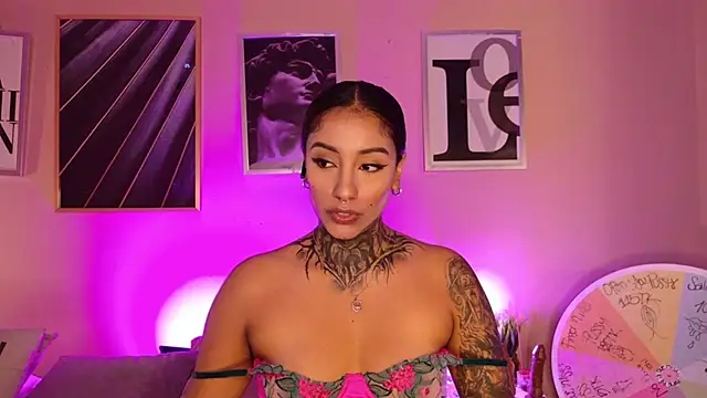 Biancaleblanc - Suck dildo