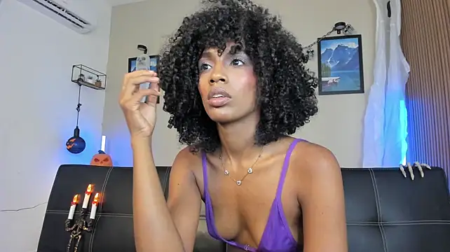 Fyre_divine - Flash Boobs