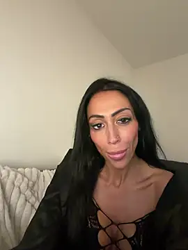 KinkyKirstiexx