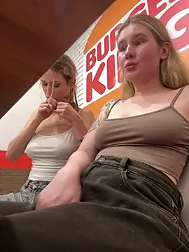 SiaLater - Sia takeOF top straps in crowded🍔KING