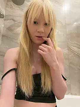 KoriMelon - Naked Kori swimming with foam