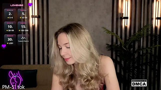Holl1Would - Full naked 💕