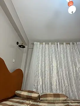 Munju- - finger pussy in doggy position