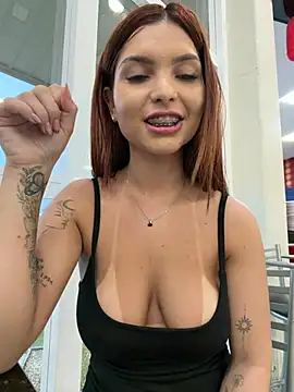 Mel_PinkBR - Mostrar os seios+ 2 min de control🔥🥵
