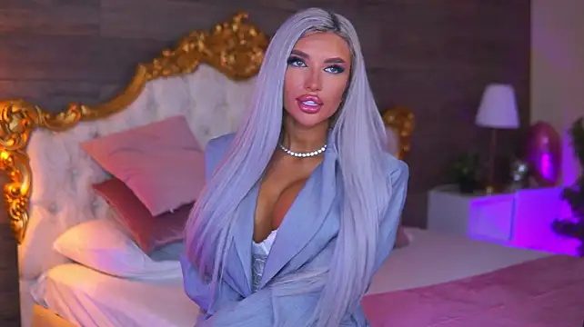 Juicy_Jessye - Warm me up with your touches