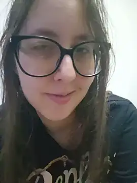 Sarah459 - Cici és punci nyálazás