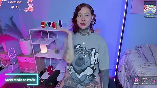 ViolettaBaker_ - Whap / Long video / Control lovense 🐦‍⬛