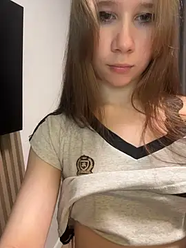SweetieKitty1 - Take off my skirt