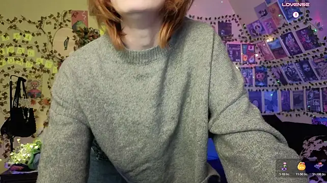 MeviCoral - Cute show boobs 🍒
