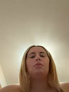 CurvyBaby14 - Make me squirt