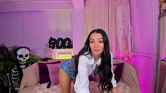 AvaCassidy - LET'S SET THE BOOBS FREE 🍒