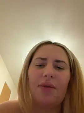 CurvyBaby14 - Make me squirt