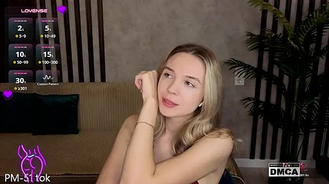 Holl1Would - Full naked 💕