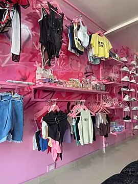 Samantha_bigboobs - Undress me in the store's dressing room