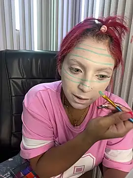 GiaRedd - today only public show Im in my days red