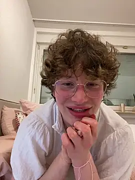 Anja_Black - 😏Suck fingers + Moan