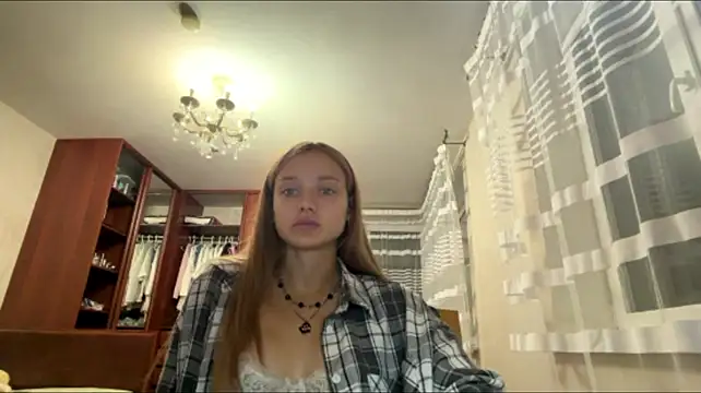 Romy_Grei - Lick lips after a kiss 👅💋