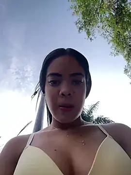 NAUGHTY_LITTLE_18 - OPEN PUSY IN THE PARK🤭😈