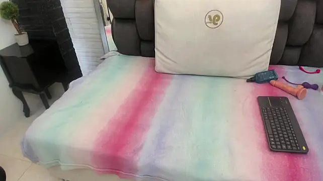 Nathaly_keler - Your dick between my warm boobs🍒