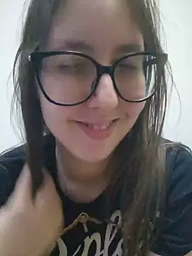 Sarah459 - Cici és punci nyálazás