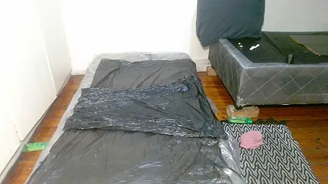 Juicy-luciey - Drill and dig my pussy squirt
