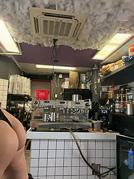 Venessasbutt - PASTIES OFF AT HOME (TOPLESS)