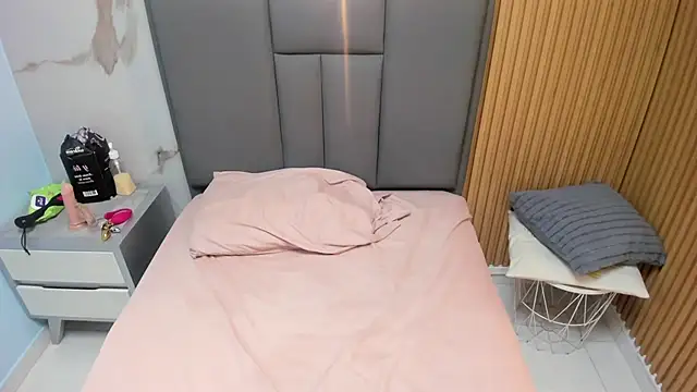 LUPE_FLASER - 👅 finger pussy and asshole same time