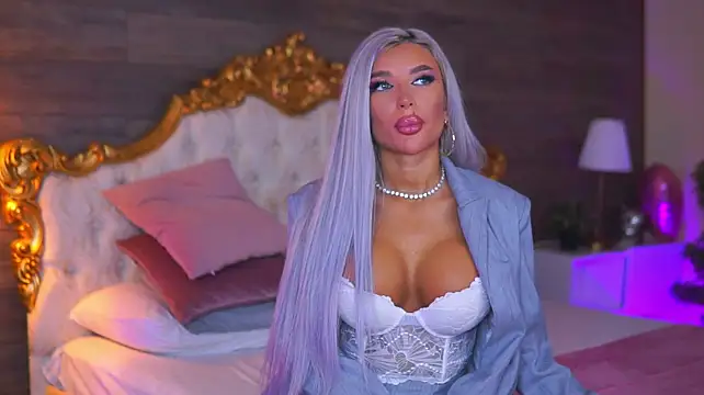 Juicy_Jessye - Warm me up with your touches