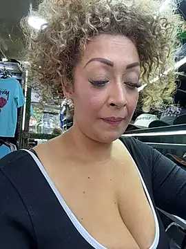 Katti_Barrera - Tits outside with my friend