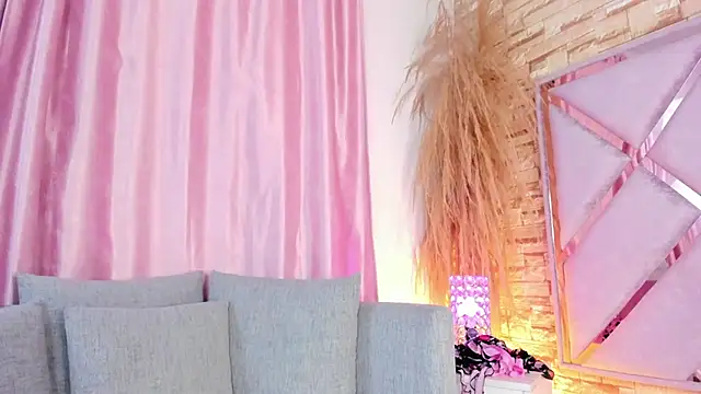Lucy_davies - Sexy Naked + 5 min lush