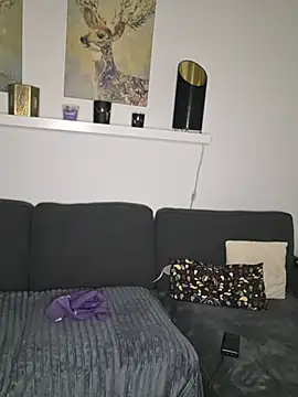 NoraBluee - Show Ass in Doggy and Slap 3x 👋