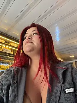Lia-Moon77 - Show tits clamps