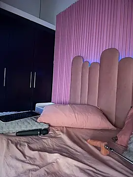 Miafarrog - oiling boobs