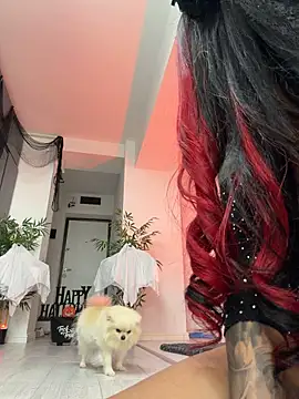 NaomyFlame - Make it rain 💦