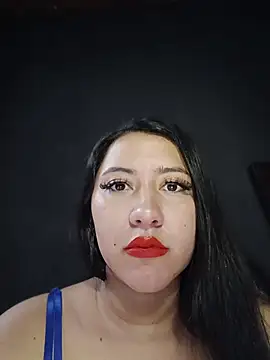 LuciaTomson - open holes +2 fingers in pussy