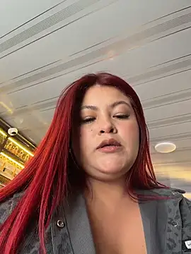 Lia-Moon77 - Show tits clamps