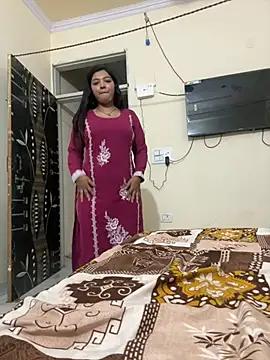 Heena-khan-12 - Boobs show and face show