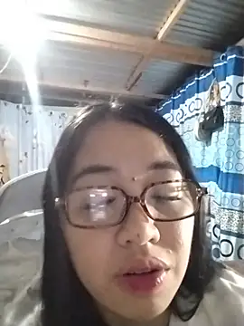 Alisha_27 - Fully naked play pussy with dildo 10mins
