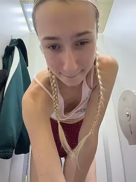 Lia-see-ya - Keep door open +Get topless in men's WC