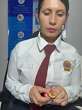 Alysson-- - 🍑show sexy butt on public🍑