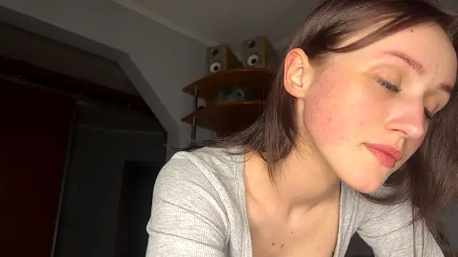 ShannanWohlers - Body tour:legs,tummy,neck <3