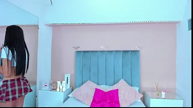 MiaPortmass_ - Ride dildo and domi in my clit 💦
