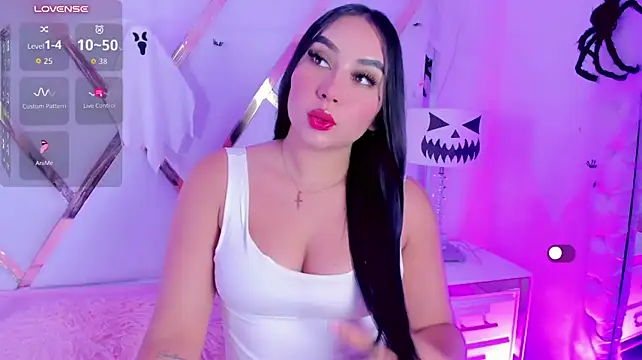 Baby_sofia7 - teasen with boobs and pinch nipples🔥