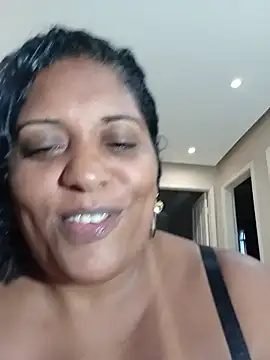Maliaebonyfetish - More squirt/ mais gozada