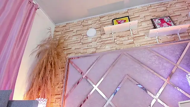 Lucy_davies - Sexy Naked + 5 min lush