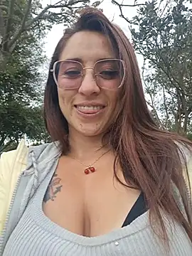 VALERY-94 - Off bra in public 😈🔥