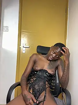 Unrestcoochie - Fuck pussy hard>Ocean Squirt
