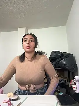 Caroline_bennett - I take off the bar