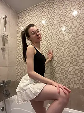 Mia_meeow - take off the top