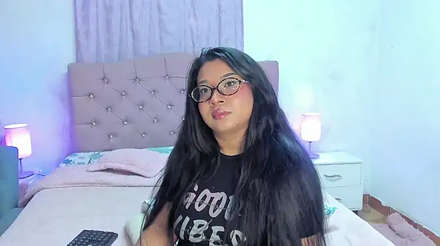 Latinabombsheell - OIL BOOBS AND BOUNCE